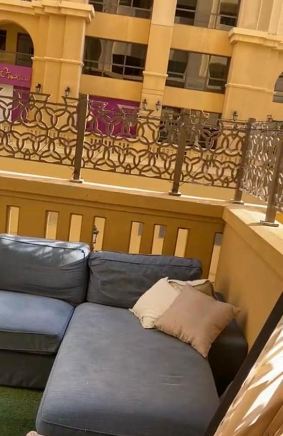 Alexandrina Hostel Dubai Ngoại thất bức ảnh