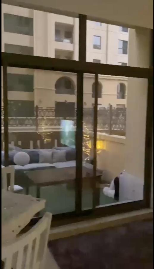Alexandrina Hostel Dubai Ngoại thất bức ảnh
