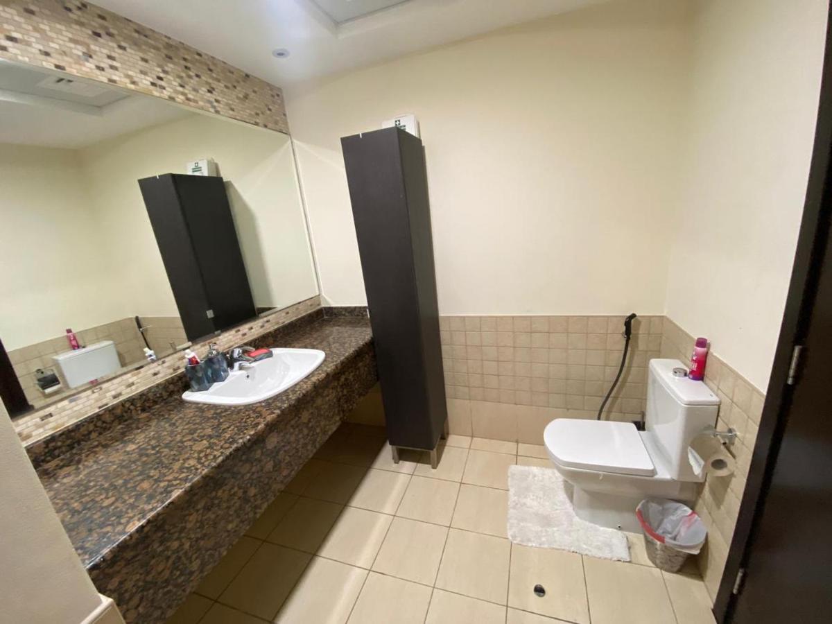 Alexandrina Hostel Dubai Ngoại thất bức ảnh
