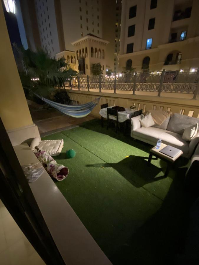 Alexandrina Hostel Dubai Ngoại thất bức ảnh